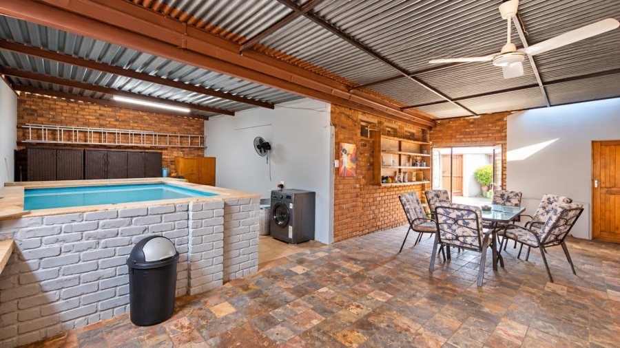 3 Bedroom Property for Sale in Ifafi North West